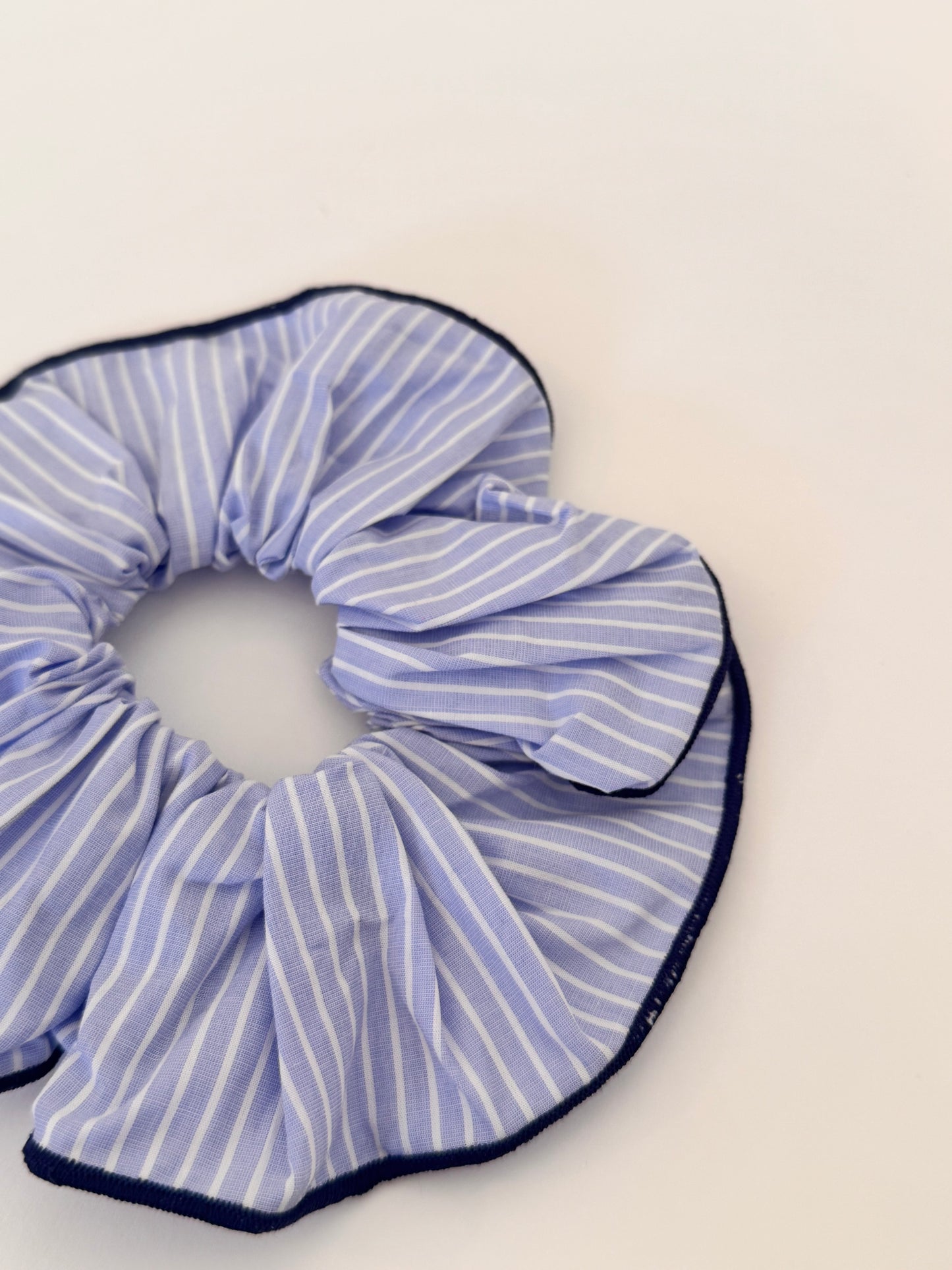 カラーメローストライプシュシュ