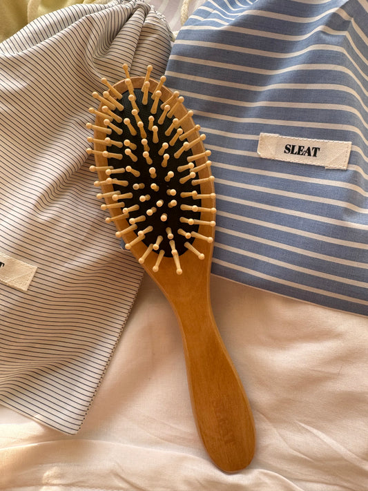 Hair Brush & Pouch Set