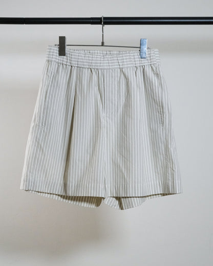 ストライプショートパンツ