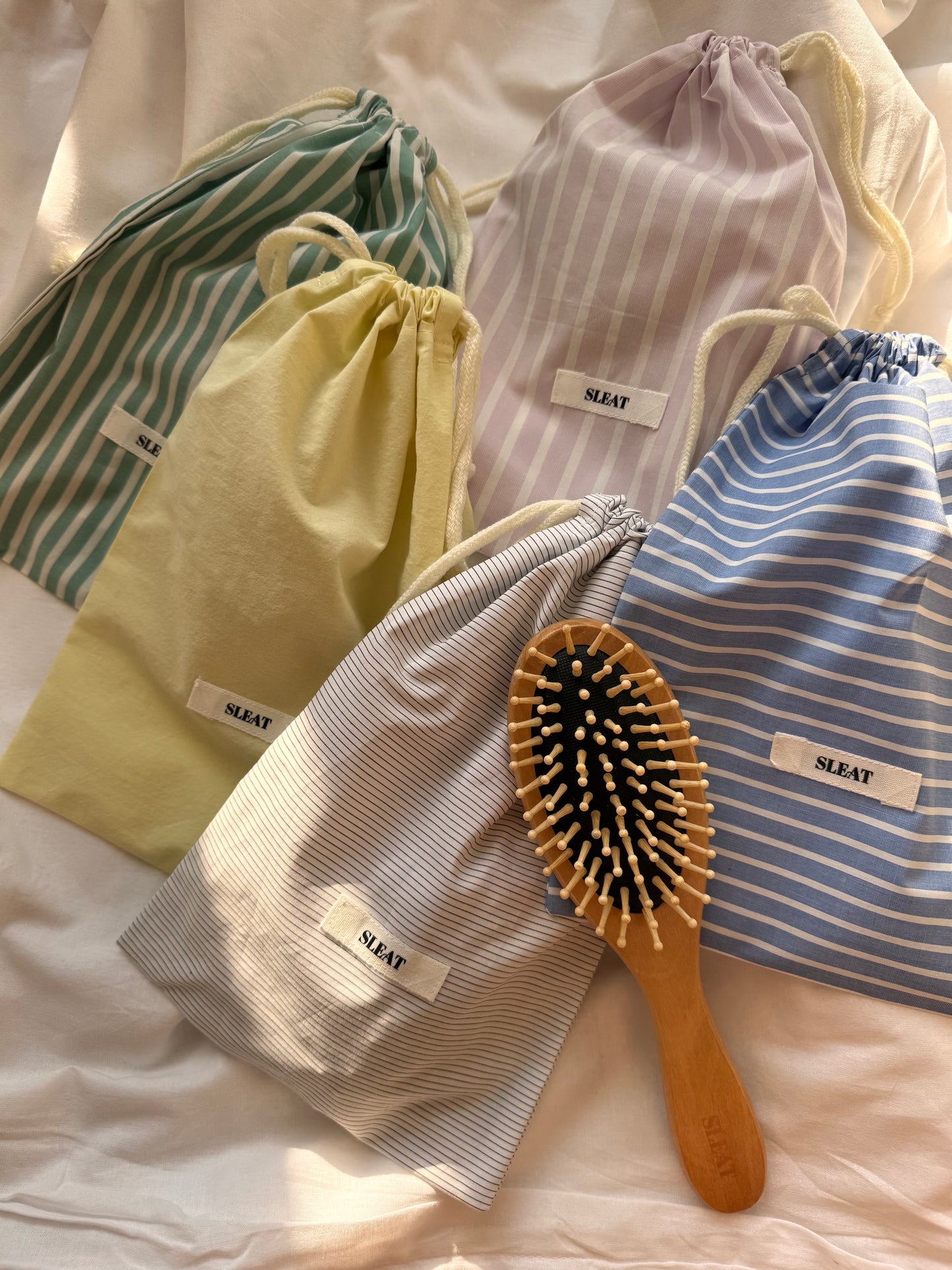 Hair Brush & Pouch Set